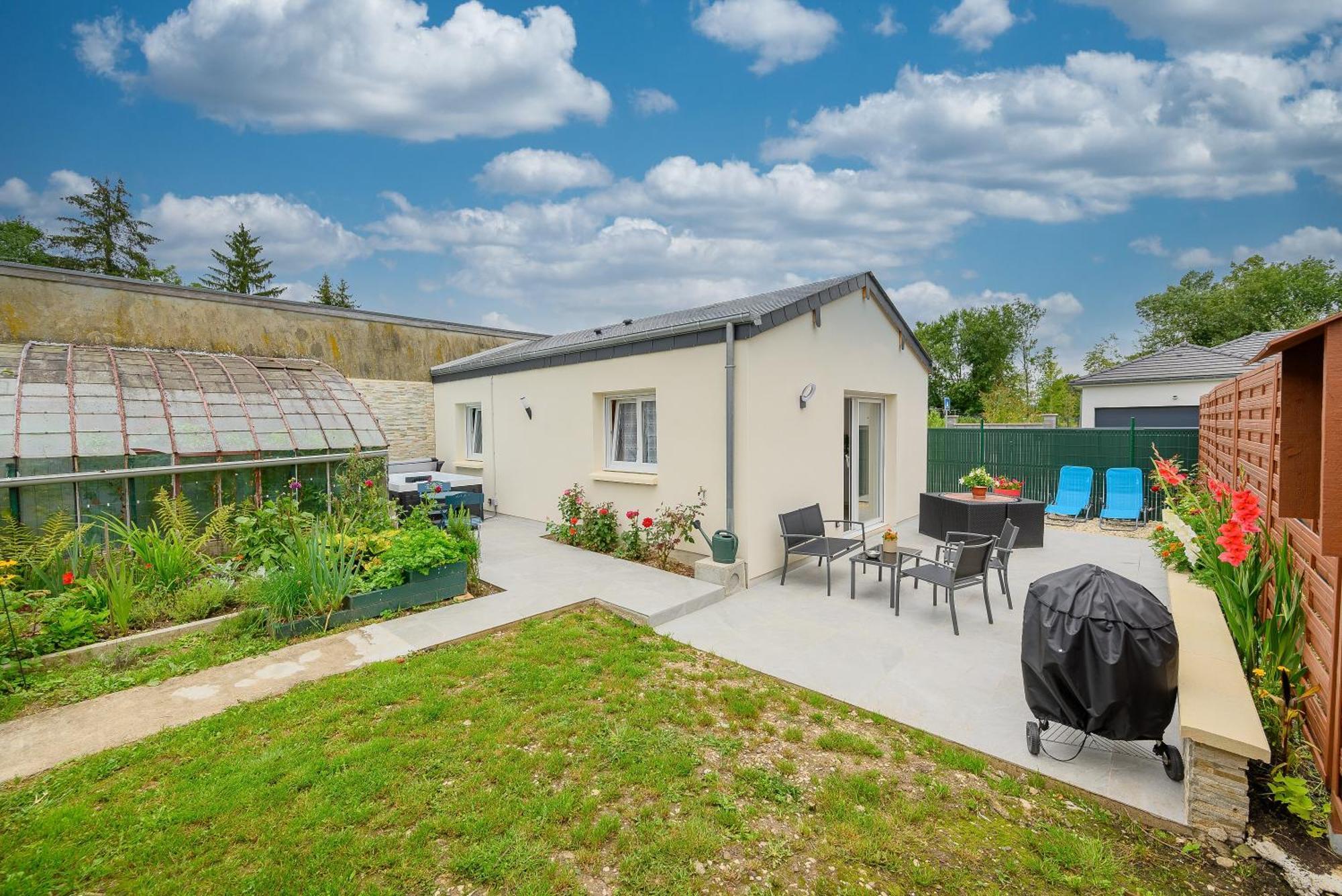 Gite De Mam'S - Voie Verte Bazeilles Exterior foto
