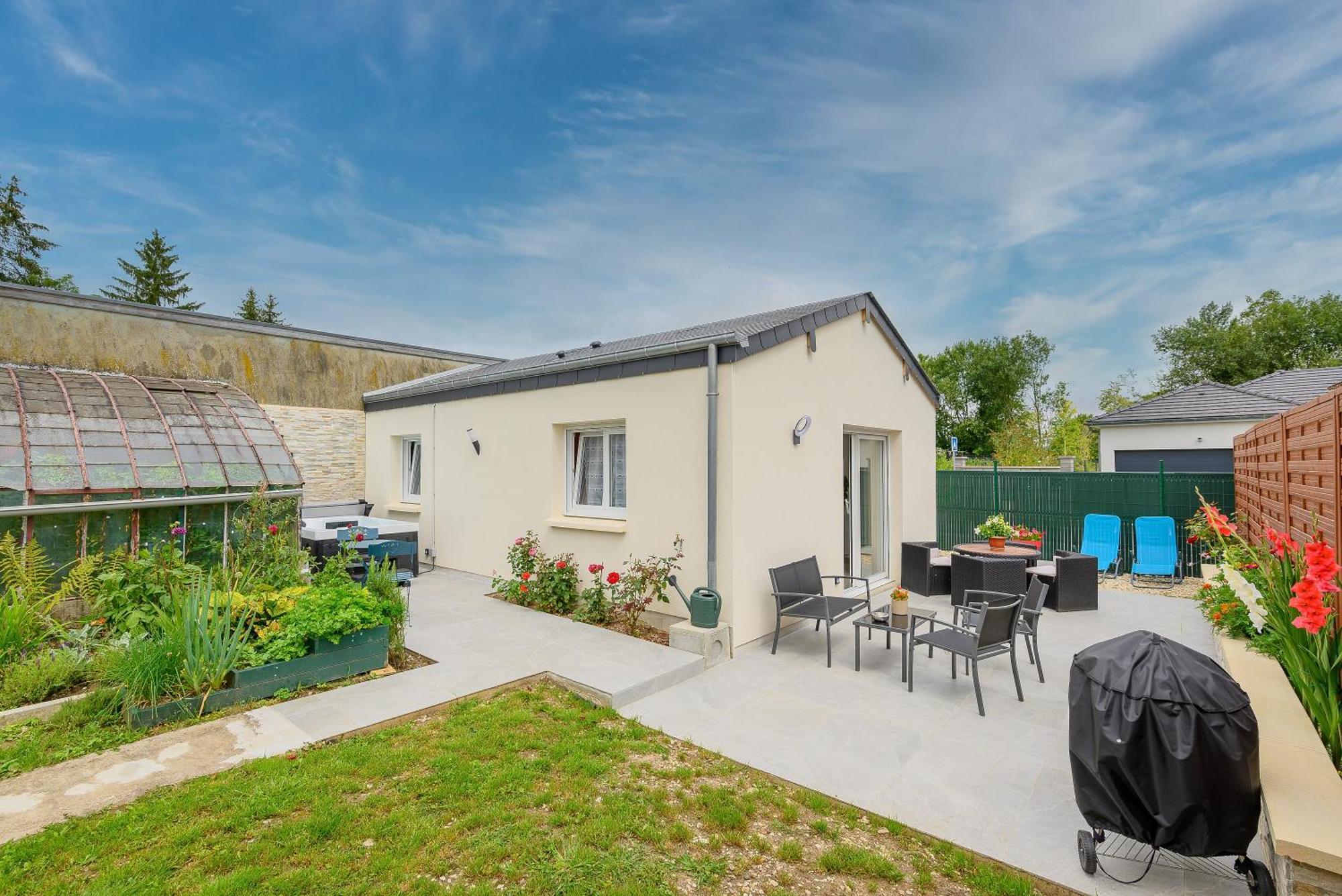 Gite De Mam'S - Voie Verte Bazeilles Exterior foto